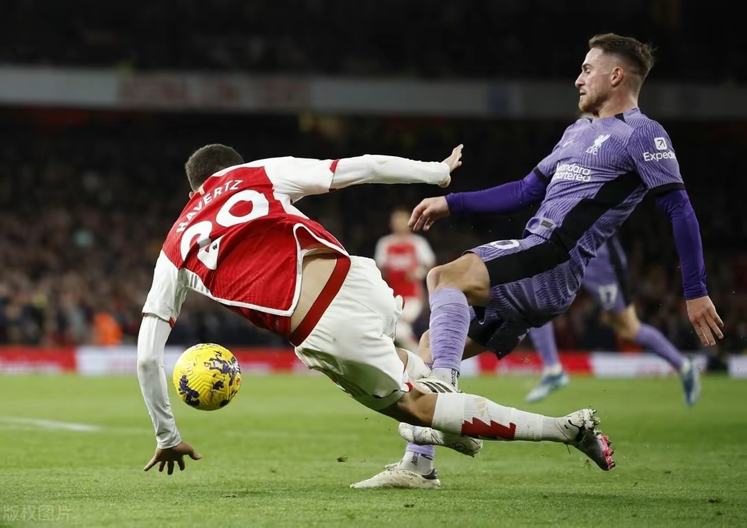 西亚卡姆爆冷击败利物浦，势不可挡引爆全场！(富勒姆vs利物浦直播317)