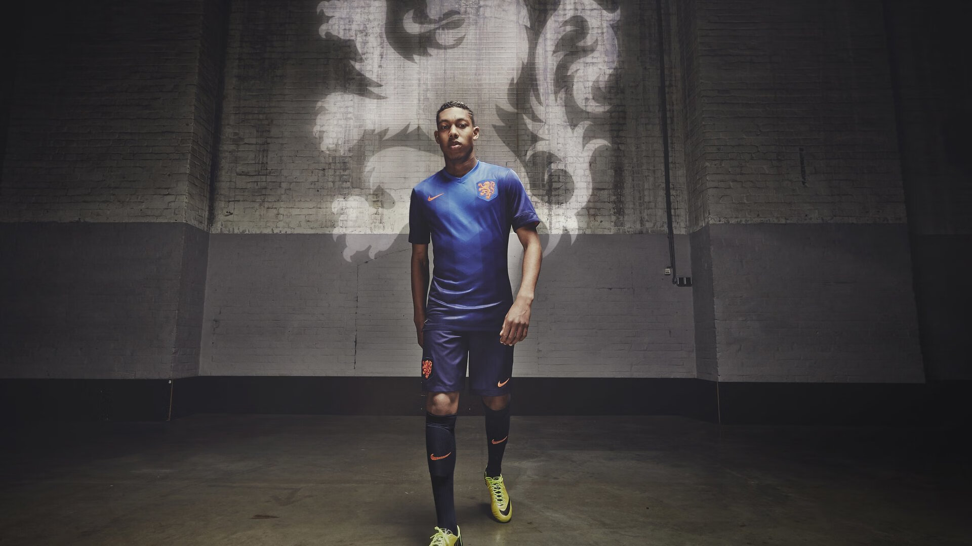 开云官方网站在线登陆-Faker在拜仁比赛中出色发挥，反败为胜引发热议！比赛高潮迭起